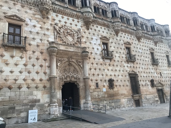 Fachada exterior Palacio Infantado de Guadalajara