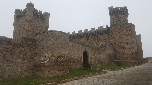 Vista exterior del Castillo de Oropesa, Toledo