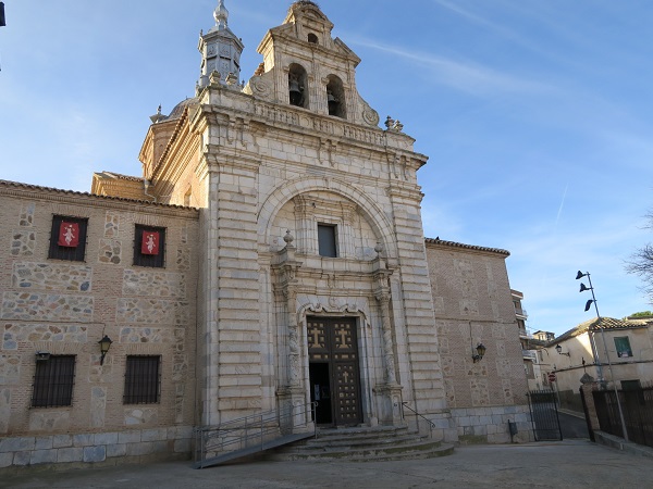 Vista exterior de la Ermita del Cristo de Vera Cruz en Consuegra, Toledo.