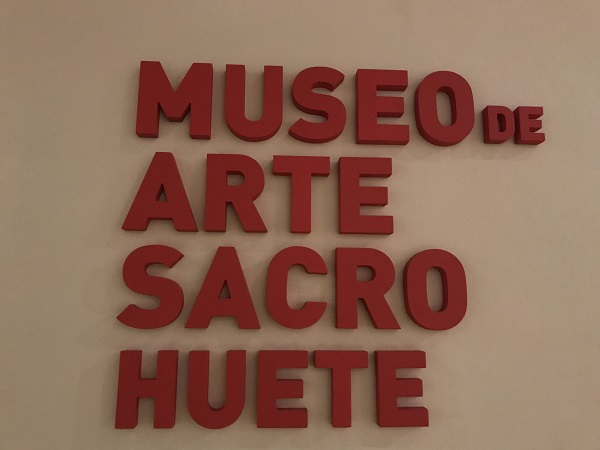 Cartel indicativo de Museo de Arte Sacro de Huete