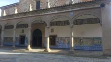 Fachada lateral, puerta accesible lateral, Basílica del Prado, Talavera de la Reina.