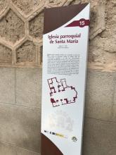 Panel informativo con la historia de la Santa María de Ocaña