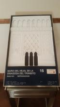Maqueta táctil de la fachada. Texto en braille.Museo Sefardí y Sinagoga del Tránsito, Toledo.