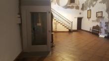 Hall y salva escaleras. San Juan de los Reyes, Toledo.
